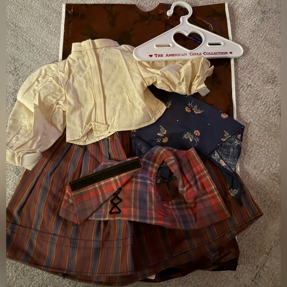 American Girl KIRSTEN DIRNDL